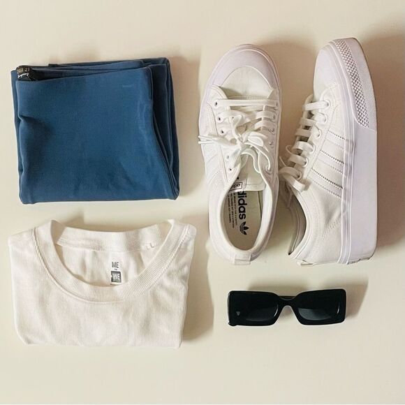 Forever 21 Dusty Blue Pencil Skirt Size Small EUC - Picture 2 of 10